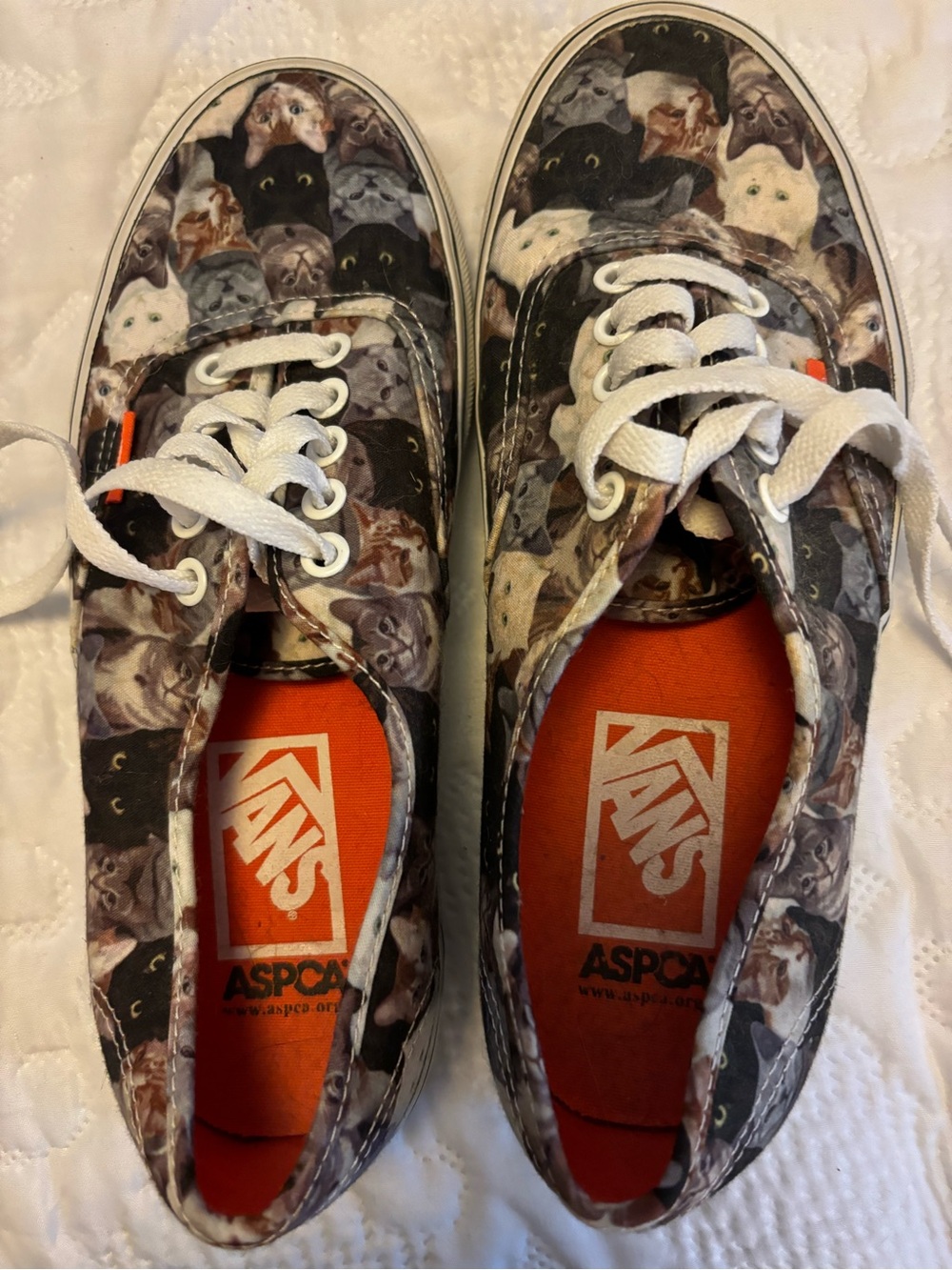 Vans Kids Cat Pattern Lace-Up Sneakers in Black, Brown, Cream and Gray